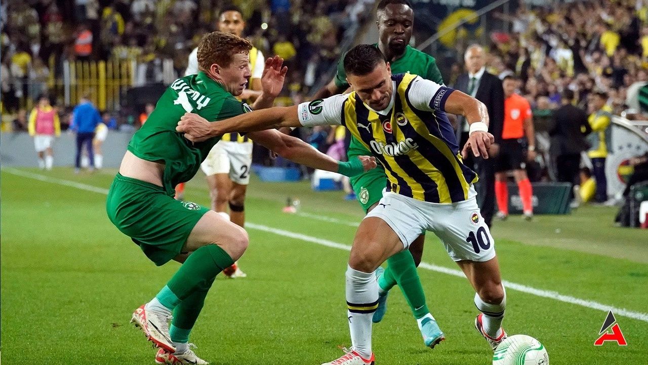 "Fenerbahçe uzay takımı oldu safsatası makyaj dökülünce ortaya çıktı! Kötü kadronun iyiymiş gibi gözüken topçuları…" 6