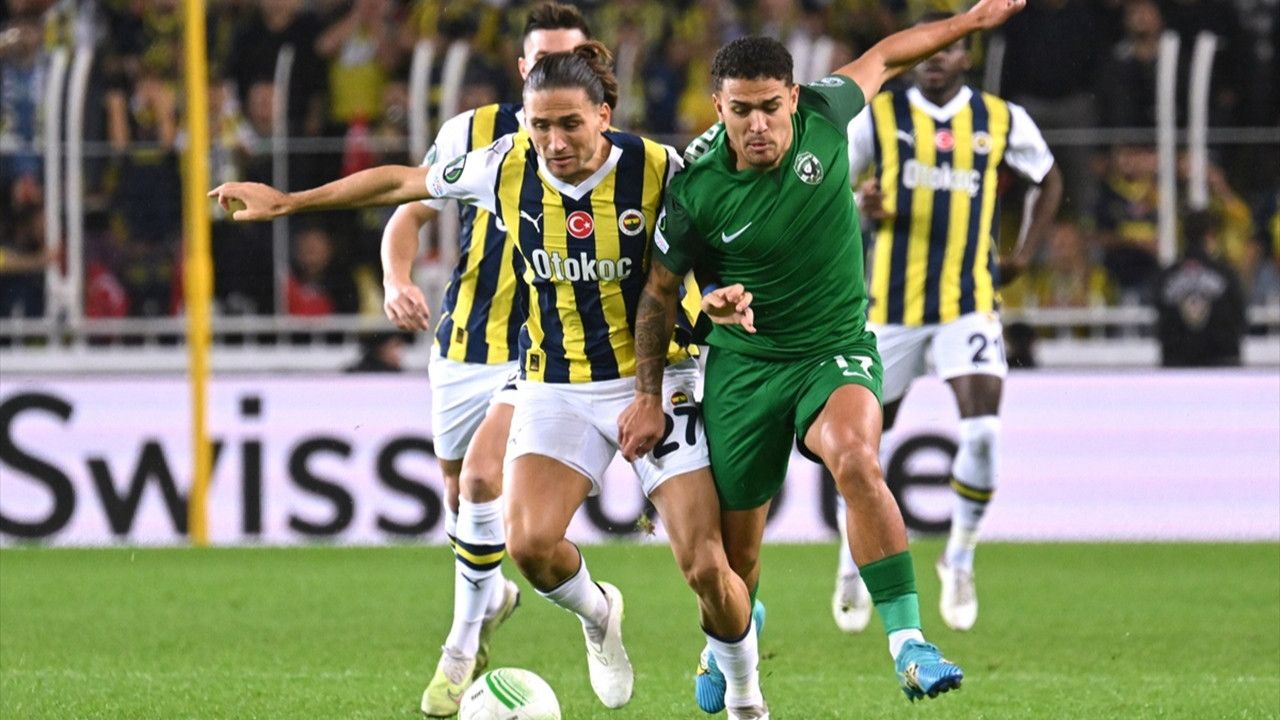 "Fenerbahçe uzay takımı oldu safsatası makyaj dökülünce ortaya çıktı! Kötü kadronun iyiymiş gibi gözüken topçuları…" 1