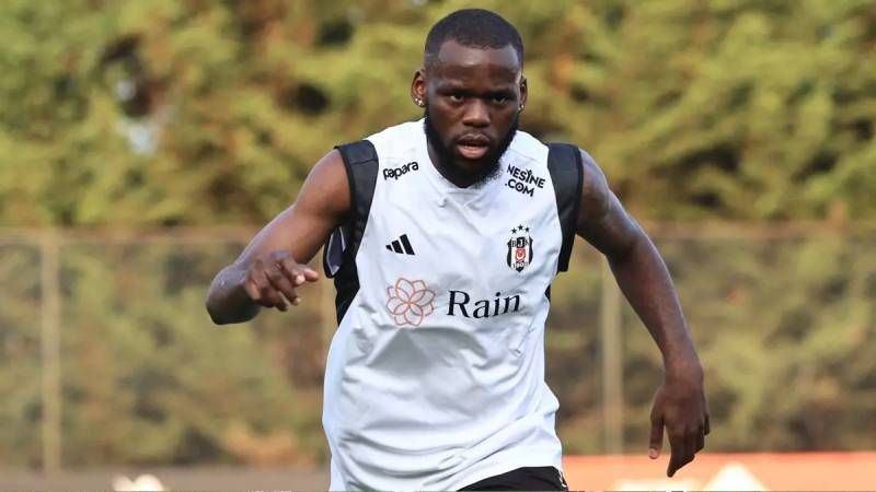"Bunu seyredip beğenen scout gitsin rugby izlesin!" Maç sonu Beşiktaş taraftarı isyan çıkarttı! Jean Onana çıldırttı 6