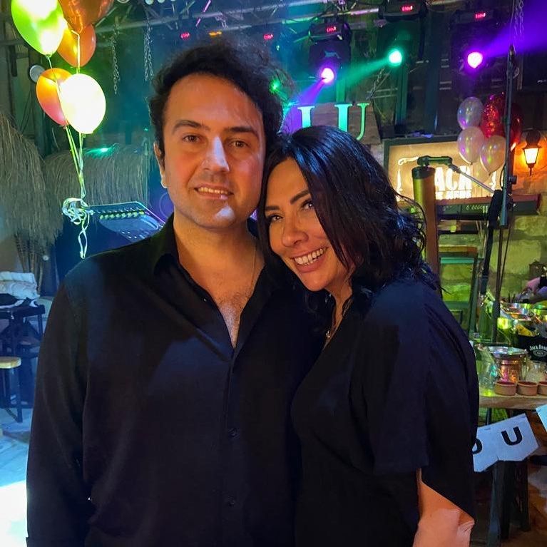 ''Evlenmeye vaktimiz yok'' demişti! Işın Karaca, Can Yapıcıoğlu ile Amsterdam'da dünyaevine girdi! İşte nikah töreninden kareler... 1