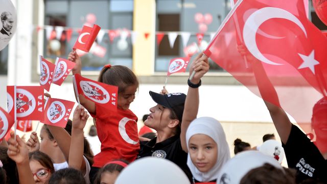 Yer gök kırmızı-beyaz: Cumhuriyetimizin 100. yılı büyük bir gurur ve coşkuyla kutlanıyor! 6