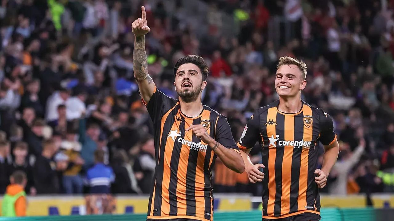 Okan Tufan şoka uğradı! Takımın değişilmeziydi, şimdi kadroya giremiyor! Ocak ayında gözü Türkiye'de 3