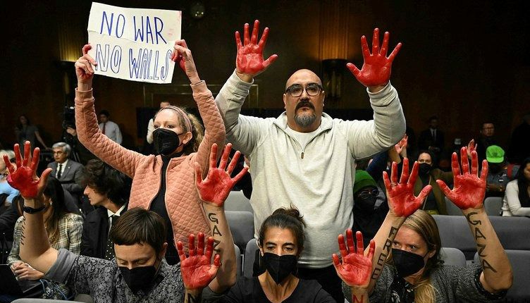 ABD Dışişleri Bakanı Blinken, Senatoda Gazze saldırıları nedeniyle protesto edildi 12