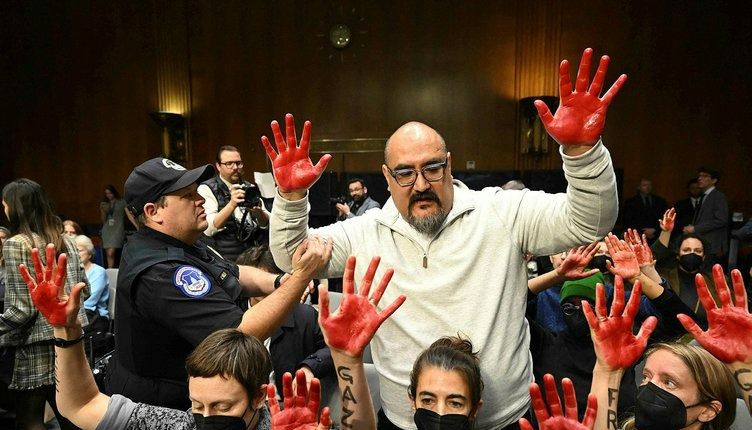 ABD Dışişleri Bakanı Blinken, Senatoda Gazze saldırıları nedeniyle protesto edildi 13