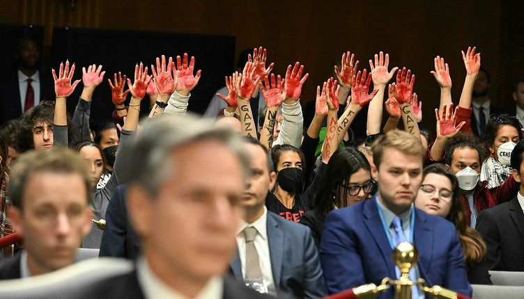 ABD Dışişleri Bakanı Blinken, Senatoda Gazze saldırıları nedeniyle protesto edildi 2