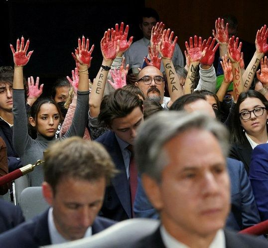 ABD Dışişleri Bakanı Blinken, Senatoda Gazze saldırıları nedeniyle protesto edildi 18