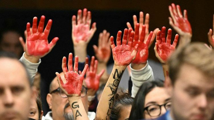 ABD Dışişleri Bakanı Blinken, Senatoda Gazze saldırıları nedeniyle protesto edildi 4