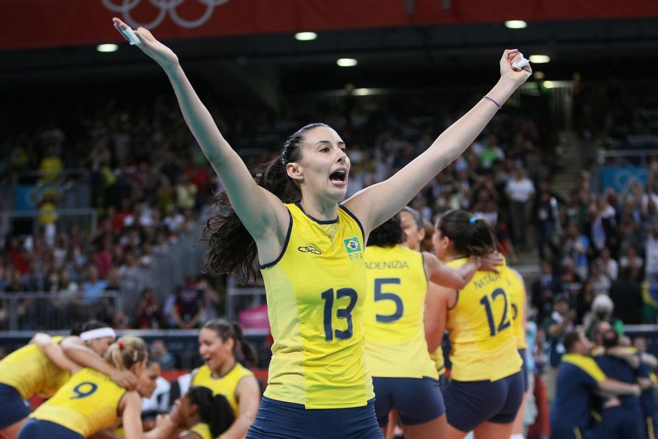 En zengin 20 kadın voleybolcu açıklandı! Zehra ve Ebrar da listede... 21