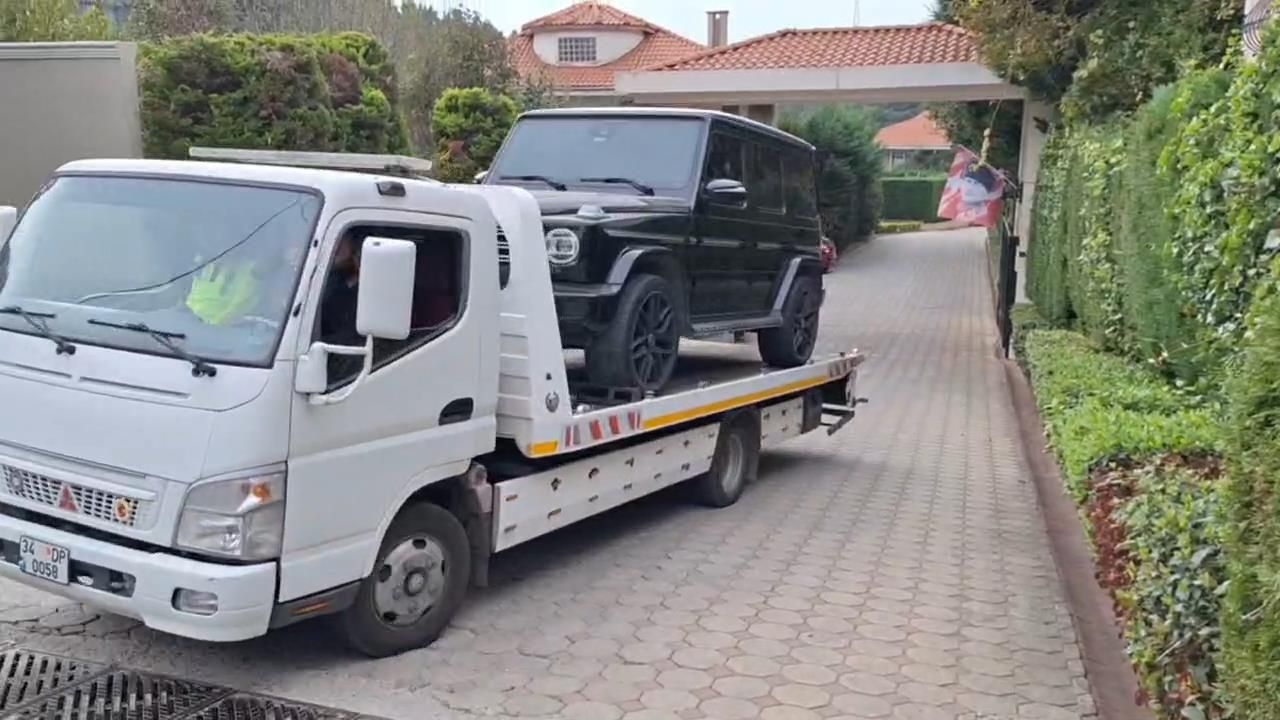 Ferrari ile çektiği videolar gündem olmuştu! Dilan Polat ve Engin Polat çiftine ait lüks araçlar emniyette sergilendi 4