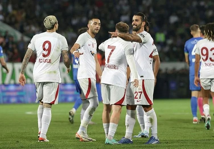 Okan Buruk'tan Galatasaray'a transfer hamlesi! 1