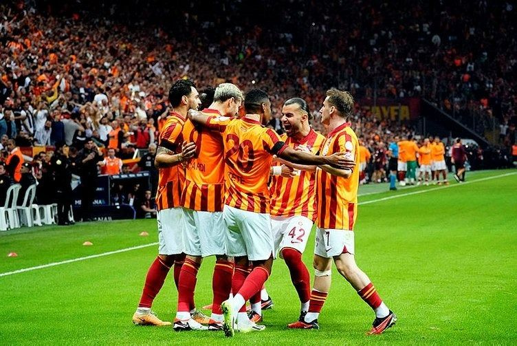 Okan Buruk'tan Galatasaray'a transfer hamlesi! 4