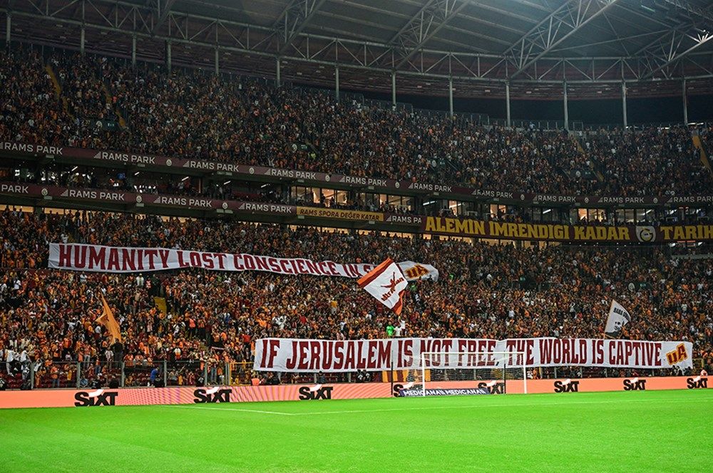 Galatasaraylı taraftarlardan İsrail tepki, Filistin'e anlamlı destek! 2