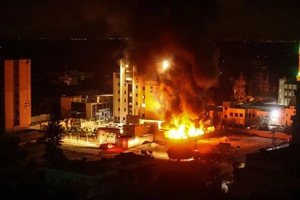İsrail katliama doymuyor: Bu kez de çocuk hastanesini bombaladılar! 2