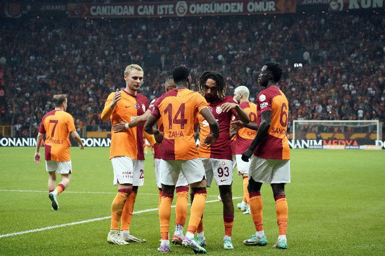 Maç sonrası şok yorum: "İllegal bir örgüt var, hakemler ve VAR hakemleri bunun üyesi, yayıncı kuruluşun içine de sızmışlar" 5