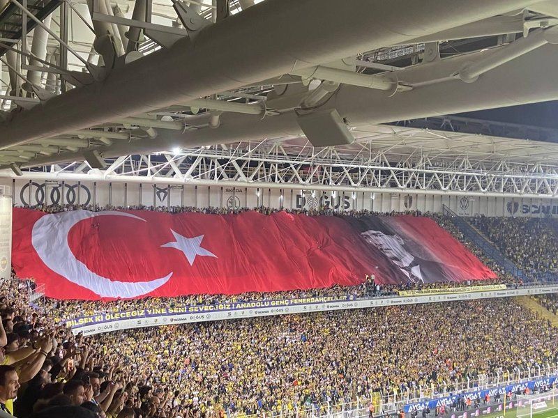 Kadıköy'de görsel şölen: ''Cumhuriyetin Feneri aydınlatıyor bizleri'' 3