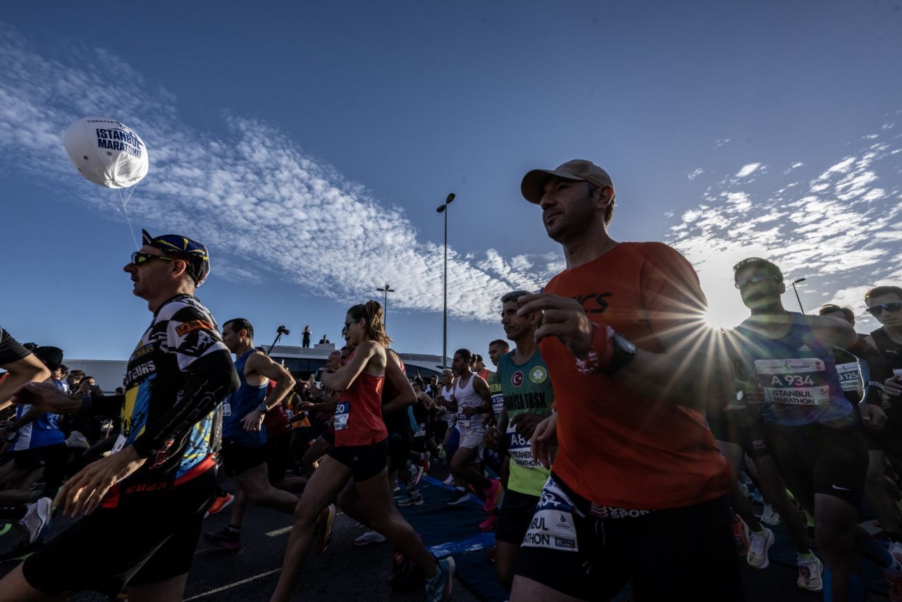45. İstanbul Maratonu başladı: Dünyanın kıtalararası koşulan tek maratonu 6