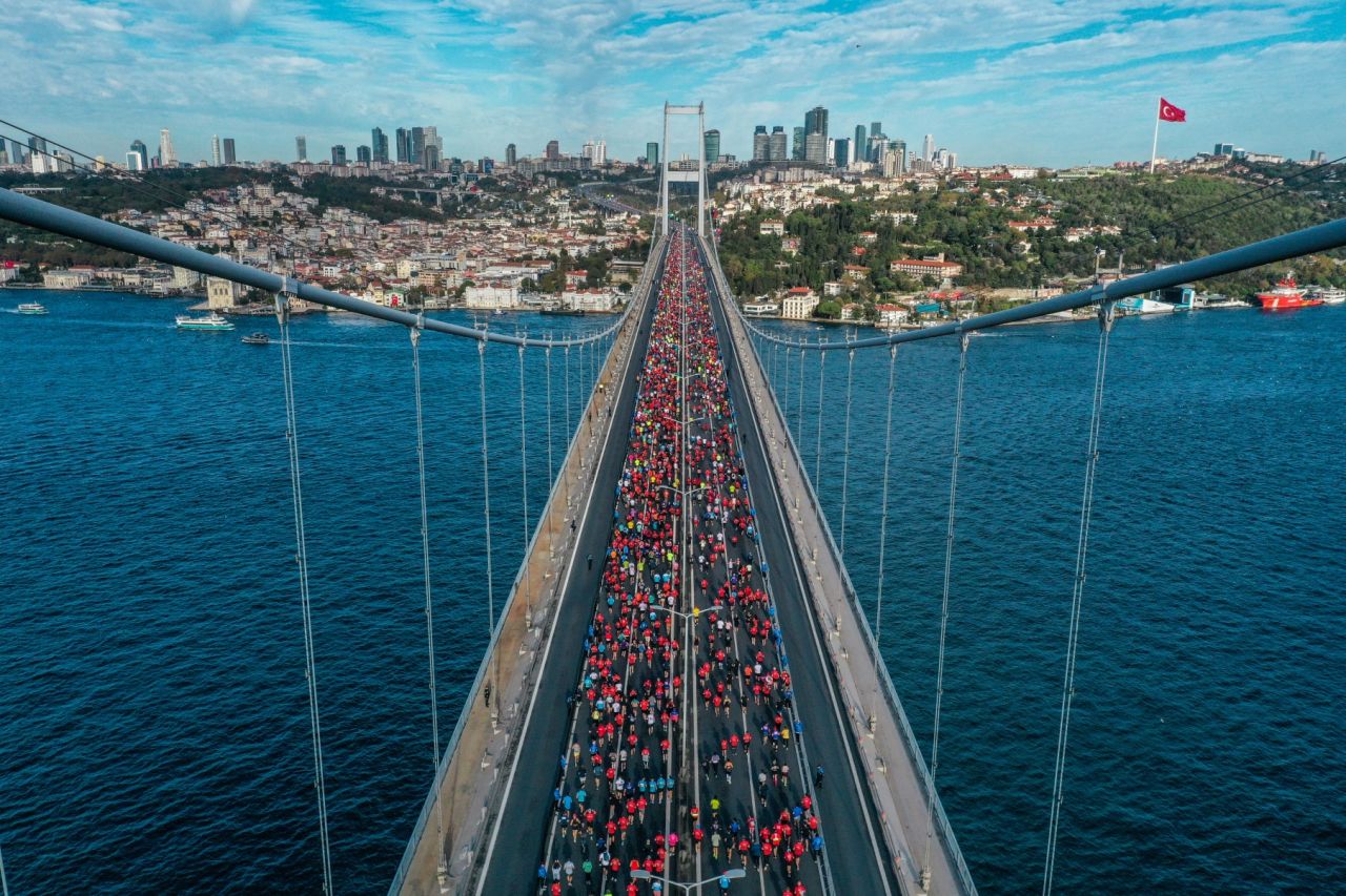45. İstanbul Maratonu başladı: Dünyanın kıtalararası koşulan tek maratonu 8