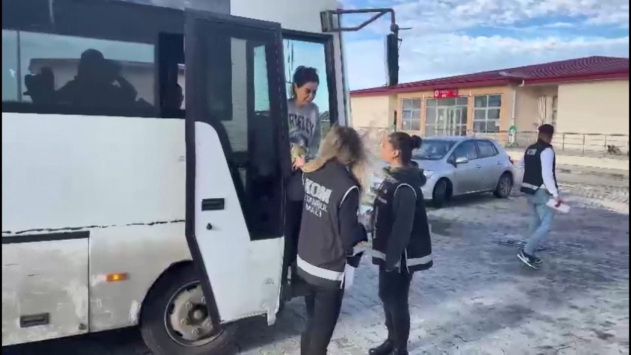 Tüm Türkiye tutuklanmasını konuşuyor! Dilan Polat ağlayarak cezaevine girdi 5