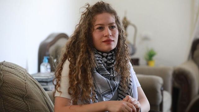 İsrail'in gözaltına aldığı Filistinli "cesur kız" Ahid Temimi'nin annesi konuştu 5
