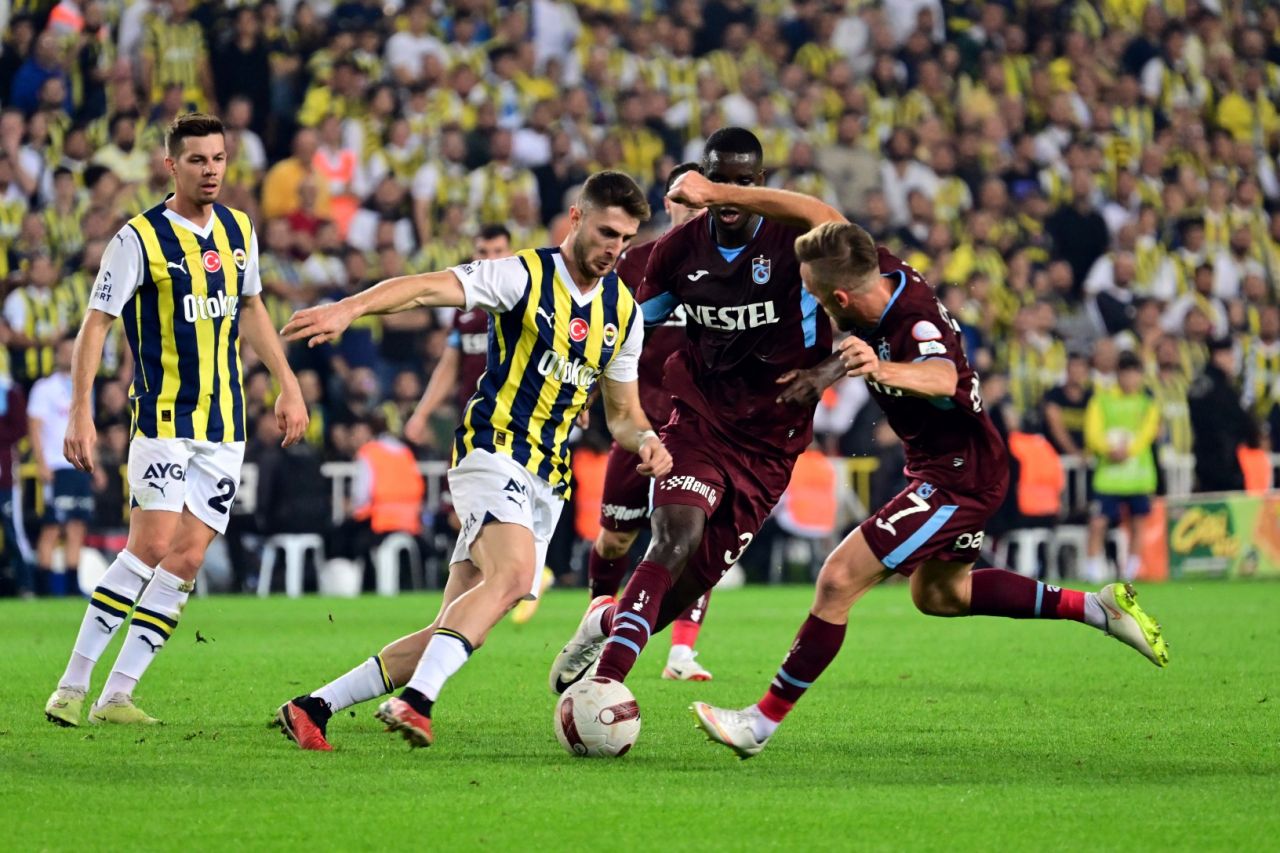 Ortalık karışacak: Mete Kalkavan düdüğü asıyor! Fenerbahçe - Trabzonspor maçı sonu oldu... 3