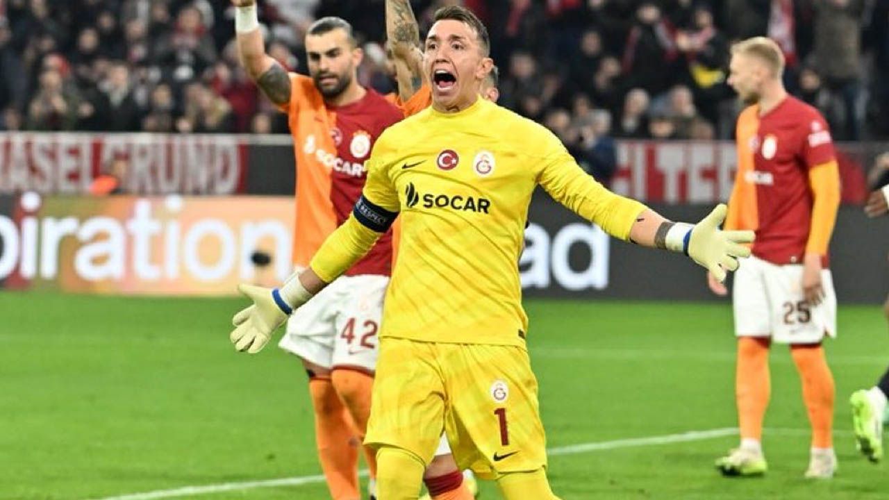 “İlk maçta futbol balıyla kazandılar, ikinci maçta hakemle kazandılar! Hakem Bayern Münih’in yanındaydı” 6
