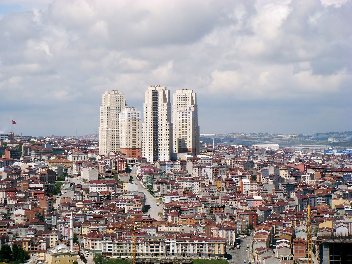 Türkiye'nin en kalabalık ilçeleri açıklandı! O ilçe tam 57 ili solladı... 10