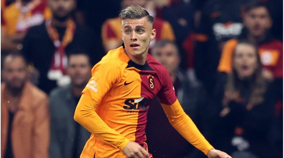 Kazımcan Karataş sosyal medyayı ayağa kaldırdı, Galatasaraylı taraftarlar çıldırdı: "Her maç rakibin 2 golüne imzasını atıyor" 5