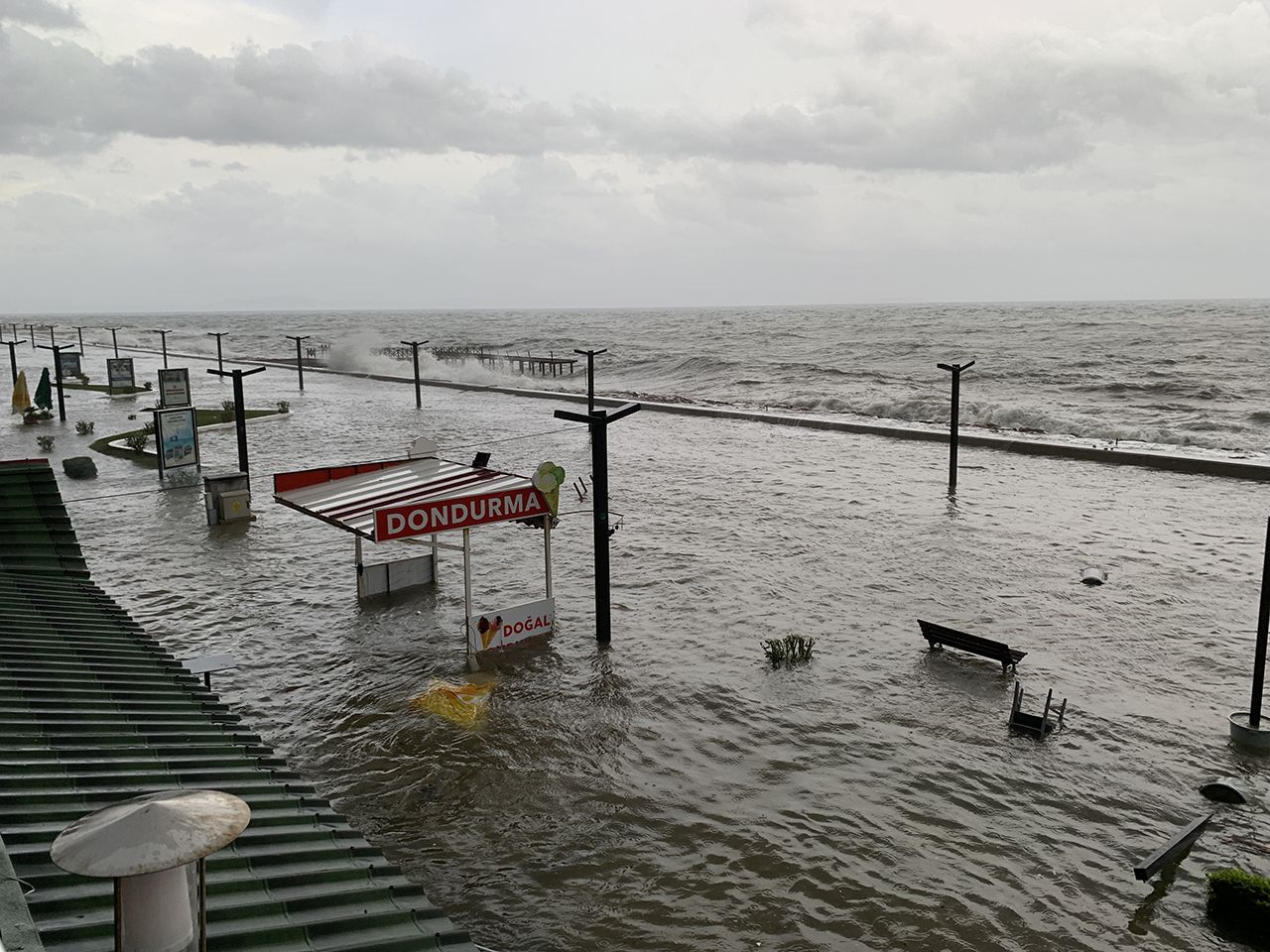 Meteoroloji ve iki valilikten peş peşe uyarı! Sağanak kuvvetli geliyor! İşte hava durumu tahminleri! 5