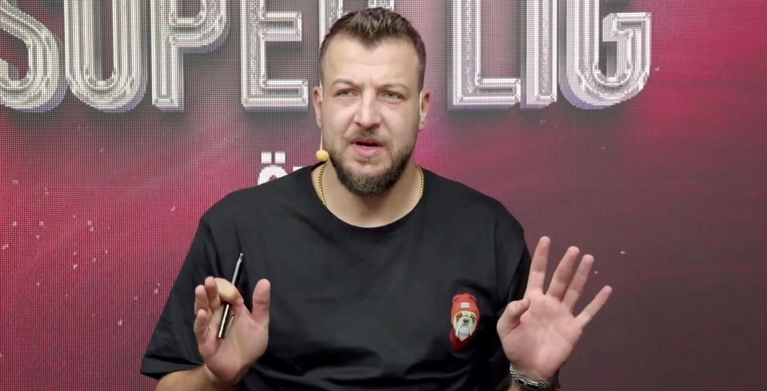 "Adamı kündeleme hareketiyle yere yatırıyor. Ben olsam kafayı koyardım. İyi ki bırakmışım futbolu" 1