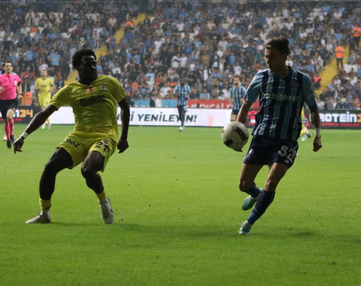 "Adamı kündeleme hareketiyle yere yatırıyor. Ben olsam kafayı koyardım. İyi ki bırakmışım futbolu" 6