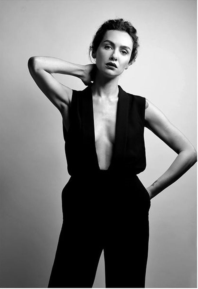 Birce Akalay, sıfır makyajlı hali ile kamera karşısına geçti! Son hali şaşkına çevirdi 2