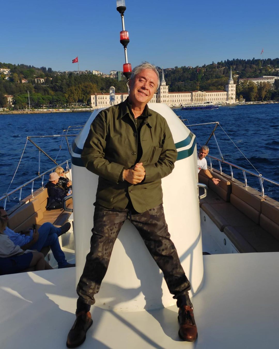 Sanatçı Metin Uca'dan hayranlarını üzen haber! Entübe edildi 2