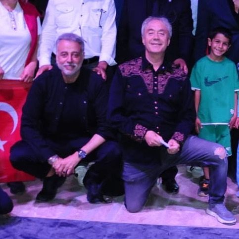 Ölümüyle sanat camiası yasa boğuldu! İşte ünlü isimlerden Metin Uca için taziye mesajları 4