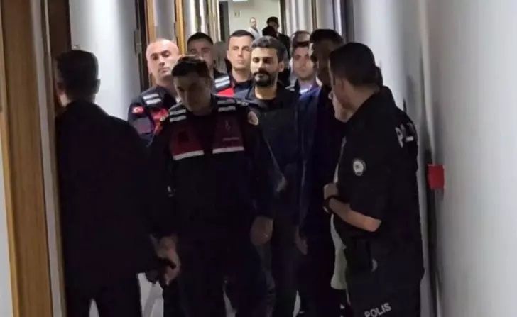 Dilan Polat-Engin Polat çiftine avukat darbesi! Ahmet Gün açıkladı: İnternet satışları da yalan çıktı! 5