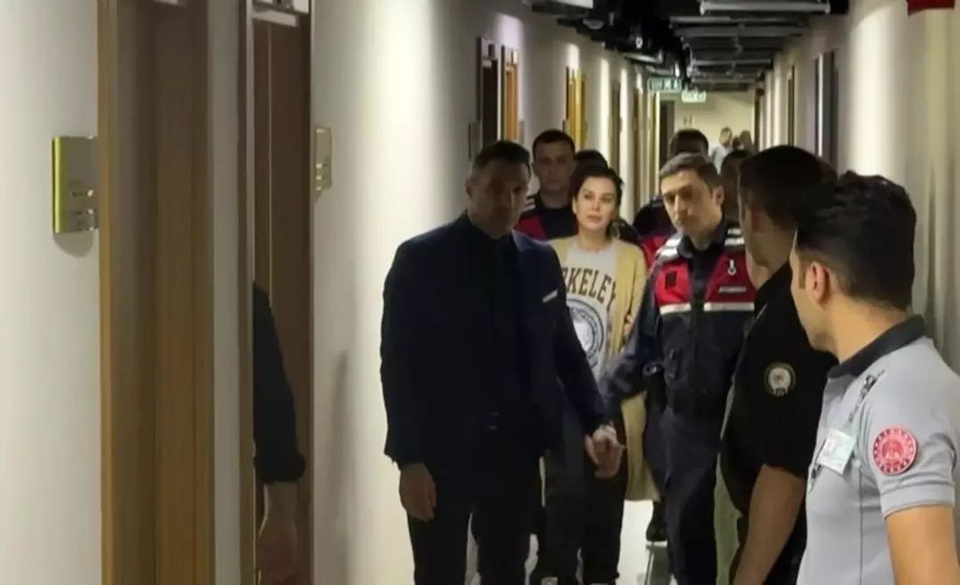 Doğum fotoğrafçılığı ve inşaat işçiliğinden 130 şubeye giden servetin öyküsü! Dünden bugüne Dilan Polat ve Engin Polat 11