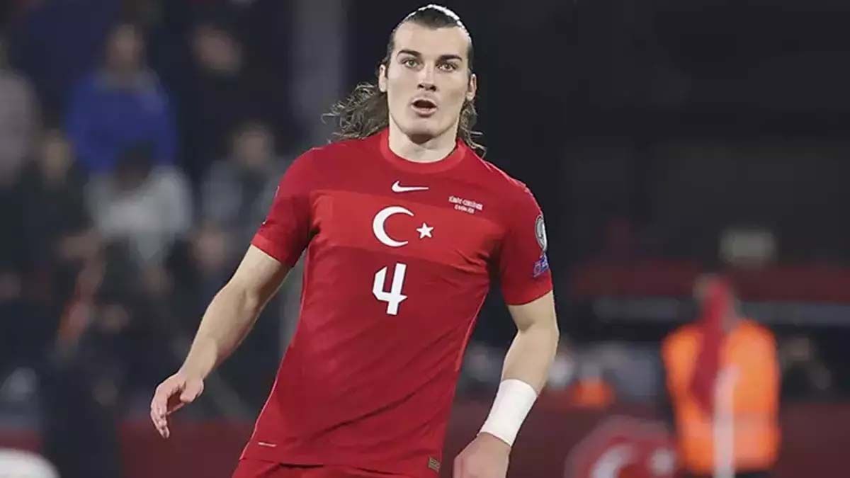 Ali Koç gözünü kararttı, bombayı patlatıyor! 15 milyon euroluk yerli yıldız Ocak ayında Fenerbahçe formasını giyecek: Rakiplerini kıskandıracak transfer… 9