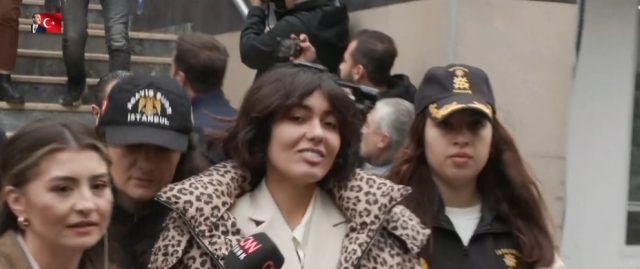 Dilan-Engin Polat ve Bahar-Nihal Candan kardeşler tutuklanmıştı...Deniz Akkaya'dan fenomenlere düzenlenen operasyonlar hakkında açıklama! 9