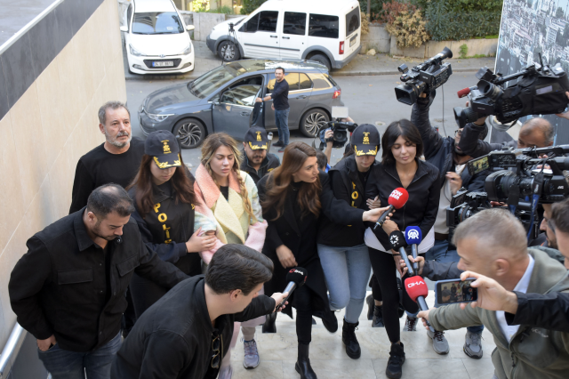Dilan-Engin Polat ve Bahar-Nihal Candan kardeşler tutuklanmıştı...Deniz Akkaya'dan fenomenlere düzenlenen operasyonlar hakkında açıklama! 8