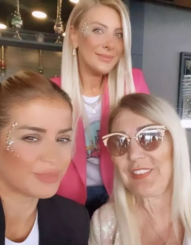 Onlarca operasyon geçiren Seda Sayan, ablası Nursel Yıldız'a da estetik yaptırdı! Son hali şoke etti 2