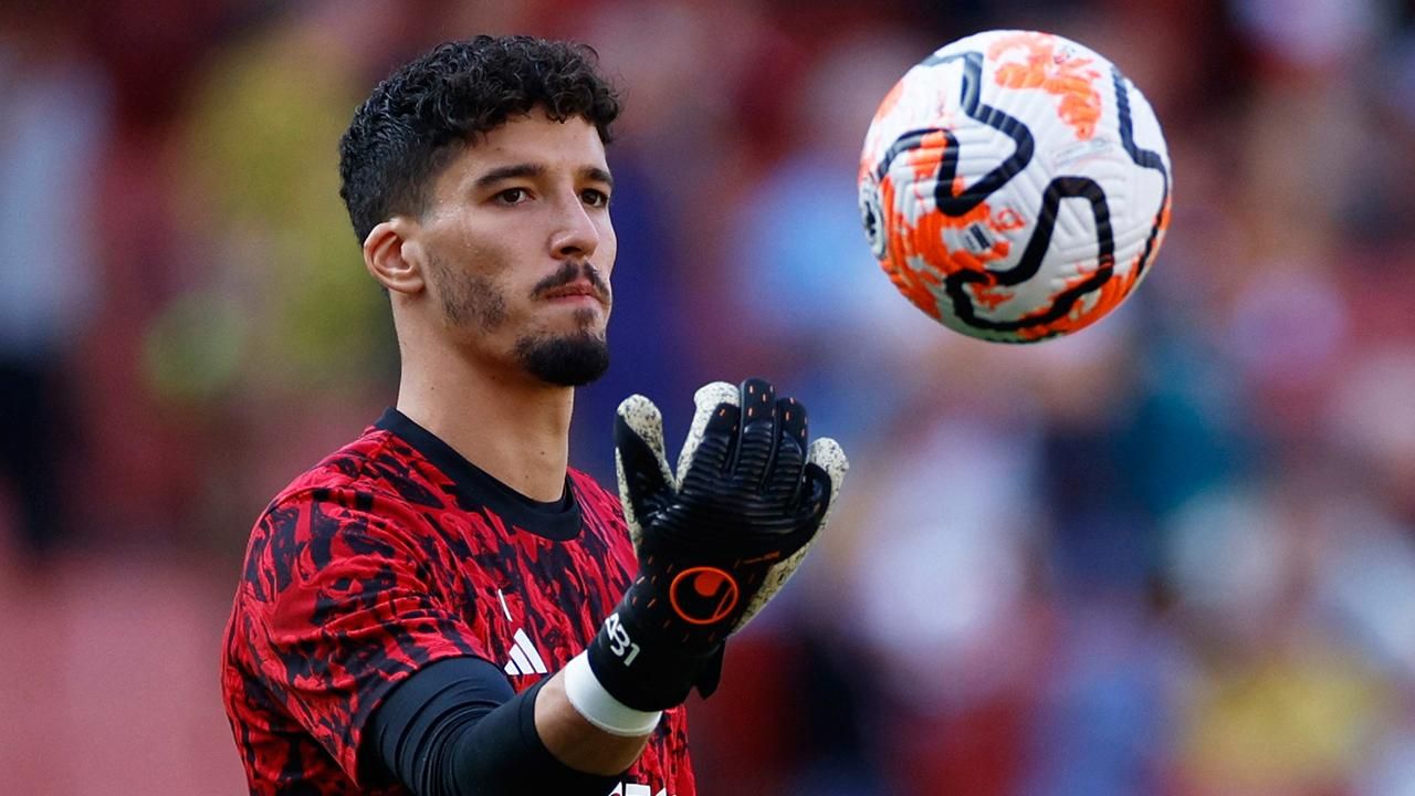 Altay Bayındır Türkiye’ye geri dönüyor! Galatasaray sürprizi Fenerbahçelileri çılgına çevirecek: Açıklama yapmıştı… 1
