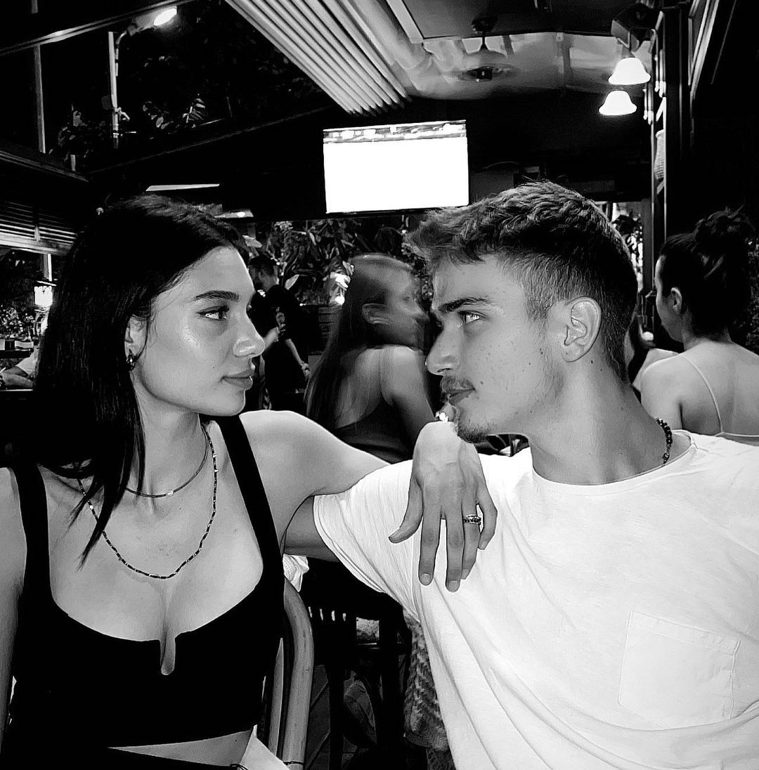 Yerli Dua Lipa lakaplı Lila Şengün hem voleyboluyla hem de güzelliğiyle büyülüyor! Filenin Sultanları'na yeni yetenek... 10
