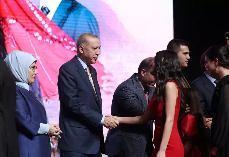 ''Aybüke'' filminin galasından duygulandıran anlar! 4
