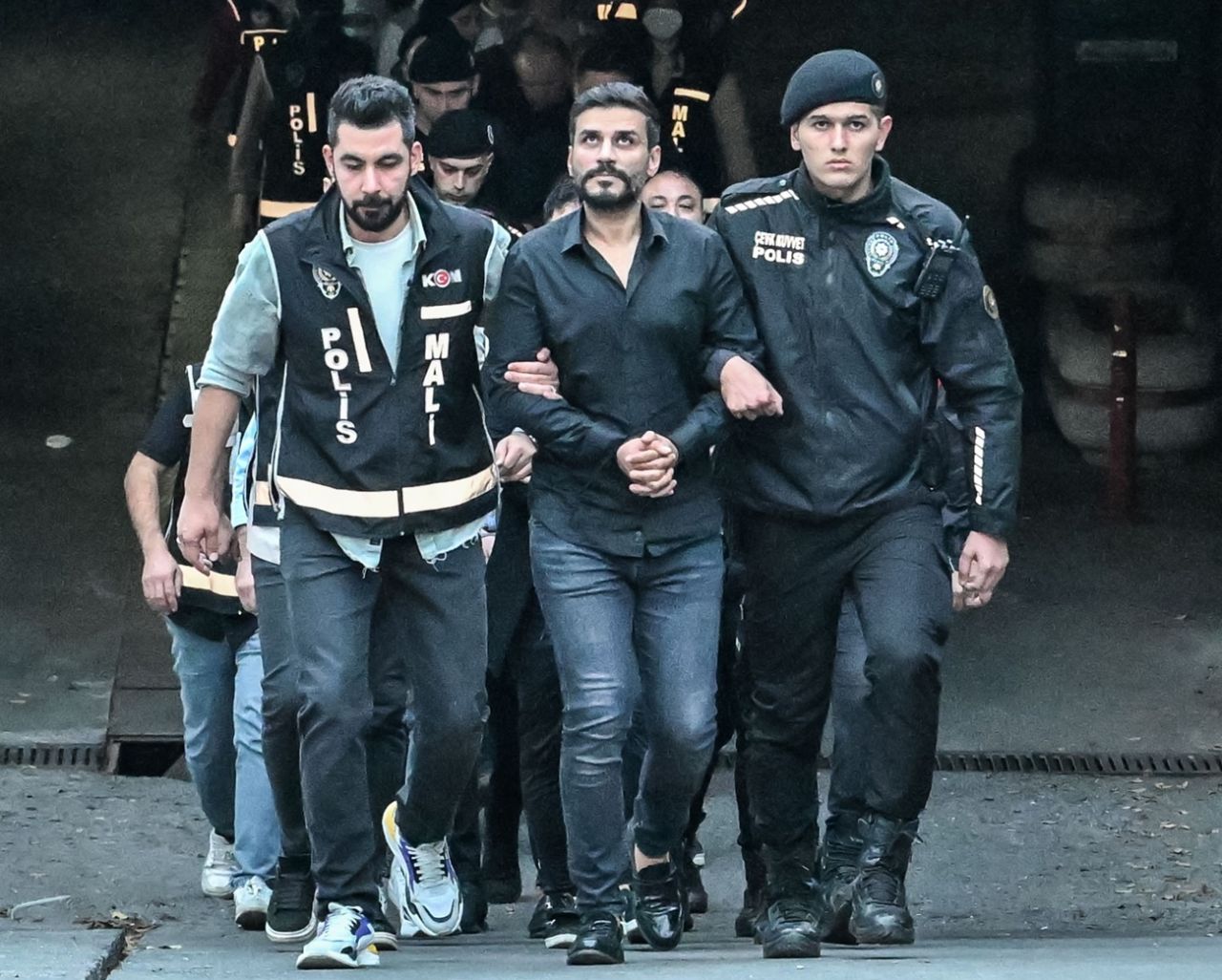 Polat çifti soruşturmasında sıcak gelişme! Engin Polat'ın muhasebecisi tutuklandı: Sayı 16'ya yükseldi 3