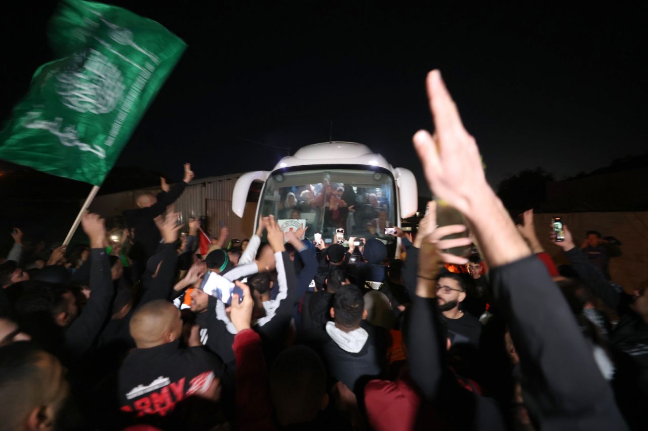 43 yıl İsrail zulmünü yaşadı! Filistinli kadın anlattı: "Biz her şeye rağmen başımızı dik tutuyoruz" 2