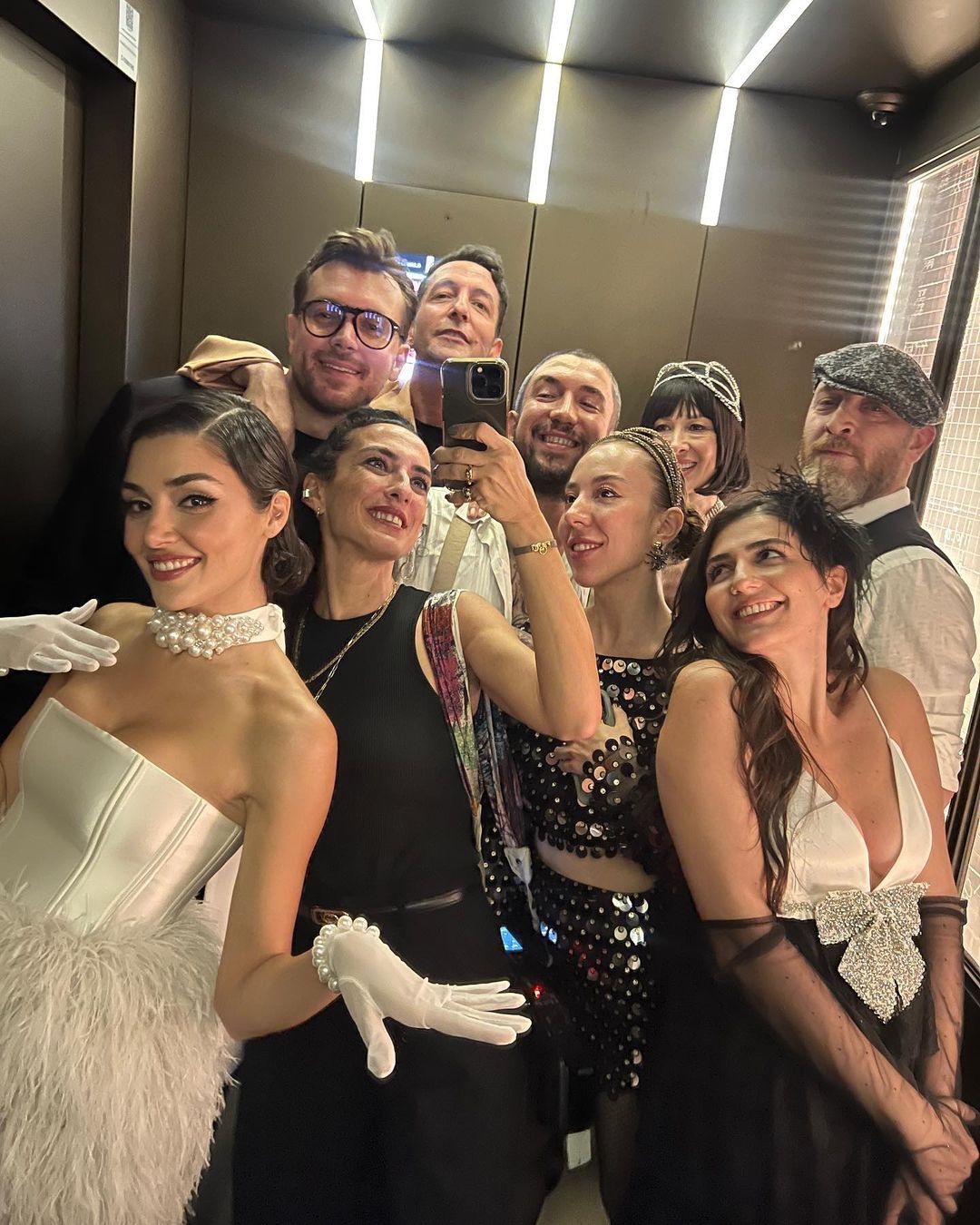 30 yaşına giren Hande Erçel'in doğum günü tarzına beğeni yağdı! 10