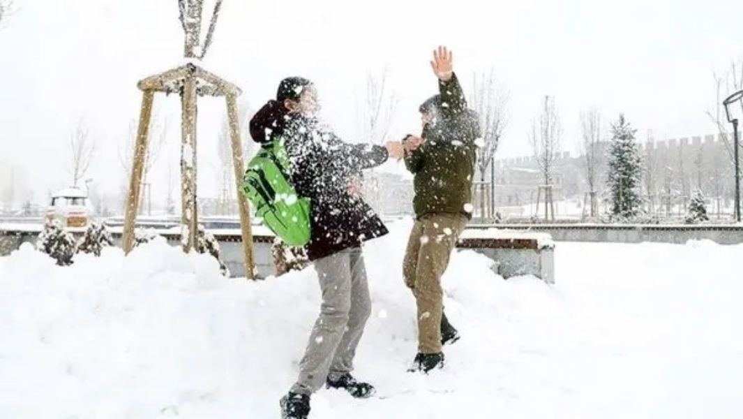 Öğrenci ve veliler dikkat! Eğitime olumsuz hava engeli... Meteoroloji'nin uyarısı sonrası Hatay, Erzurum ve Zonguldak Valiliği'nden açıklama! 4