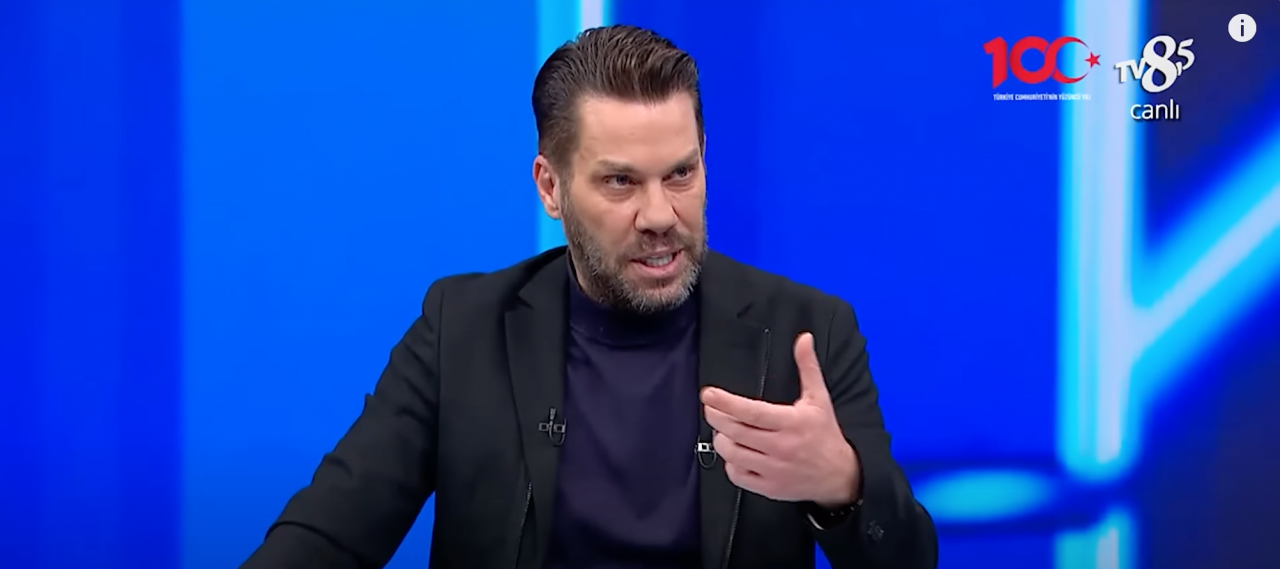 Fırat Aydınus’un canlı yayındaki itirafı Süper Lig’i karıştırır! Şok sözler: “Hakem Fenerbahçe taraftarından etkilendiği için böyle bir karar vermiş” 1