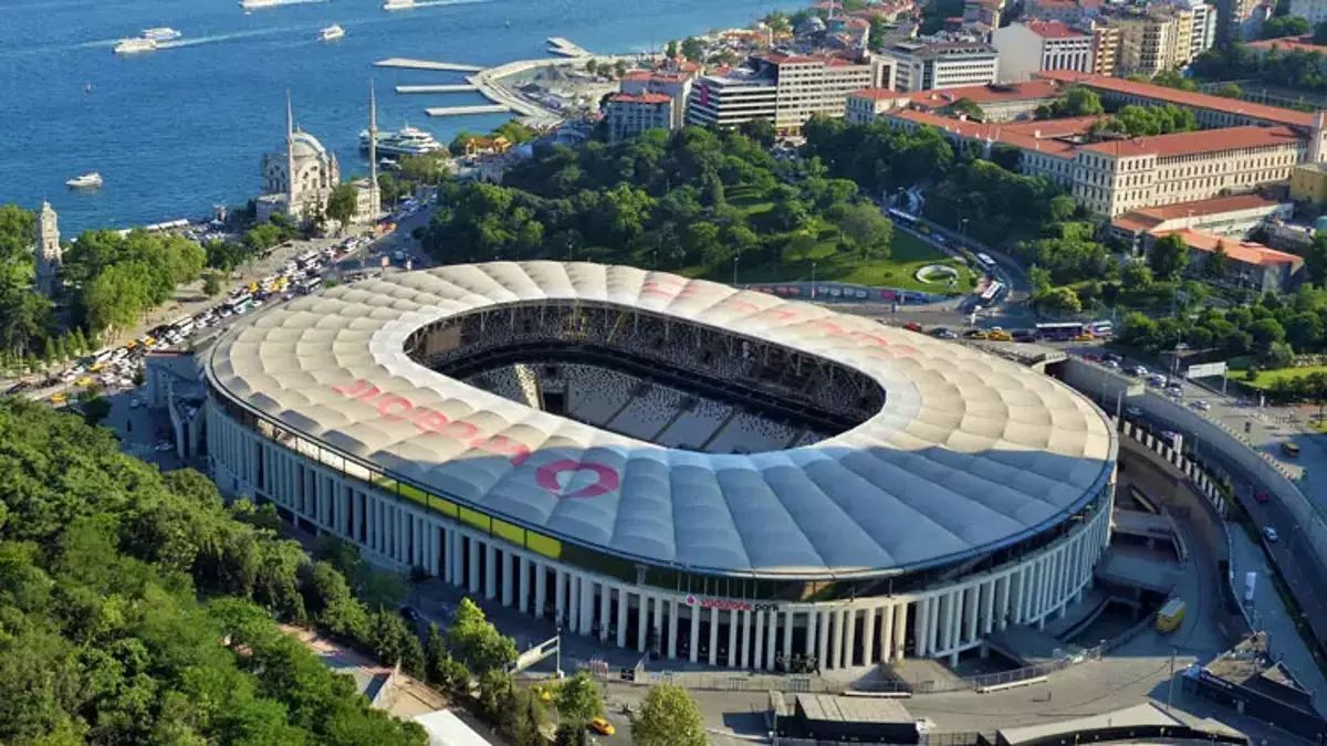 Beşiktaş'ın Tüpraş Stadı'nda yıkılma tehlikesi ortaya çıktı! Şok iddia herkesi şaşkına çevirdi: Taraftarlar endişeli 6