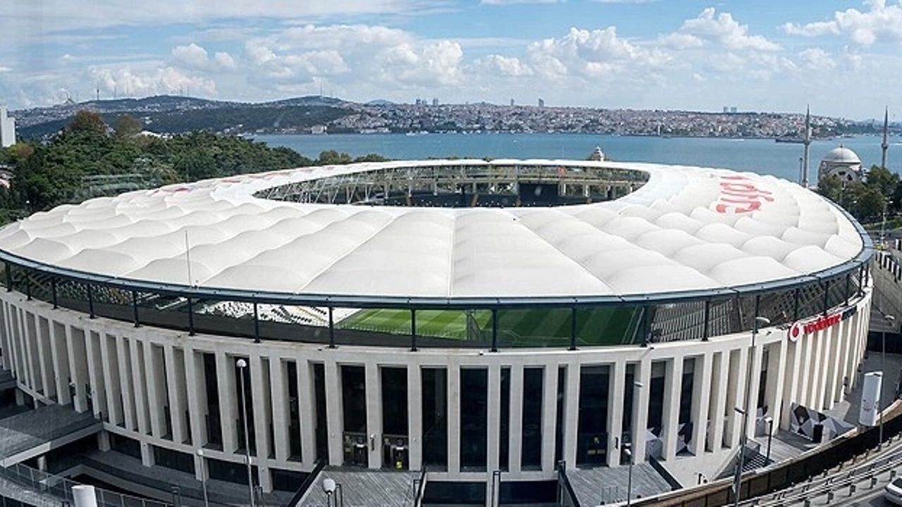 Beşiktaş'ın Tüpraş Stadı'nda yıkılma tehlikesi ortaya çıktı! Şok iddia herkesi şaşkına çevirdi: Taraftarlar endişeli 8