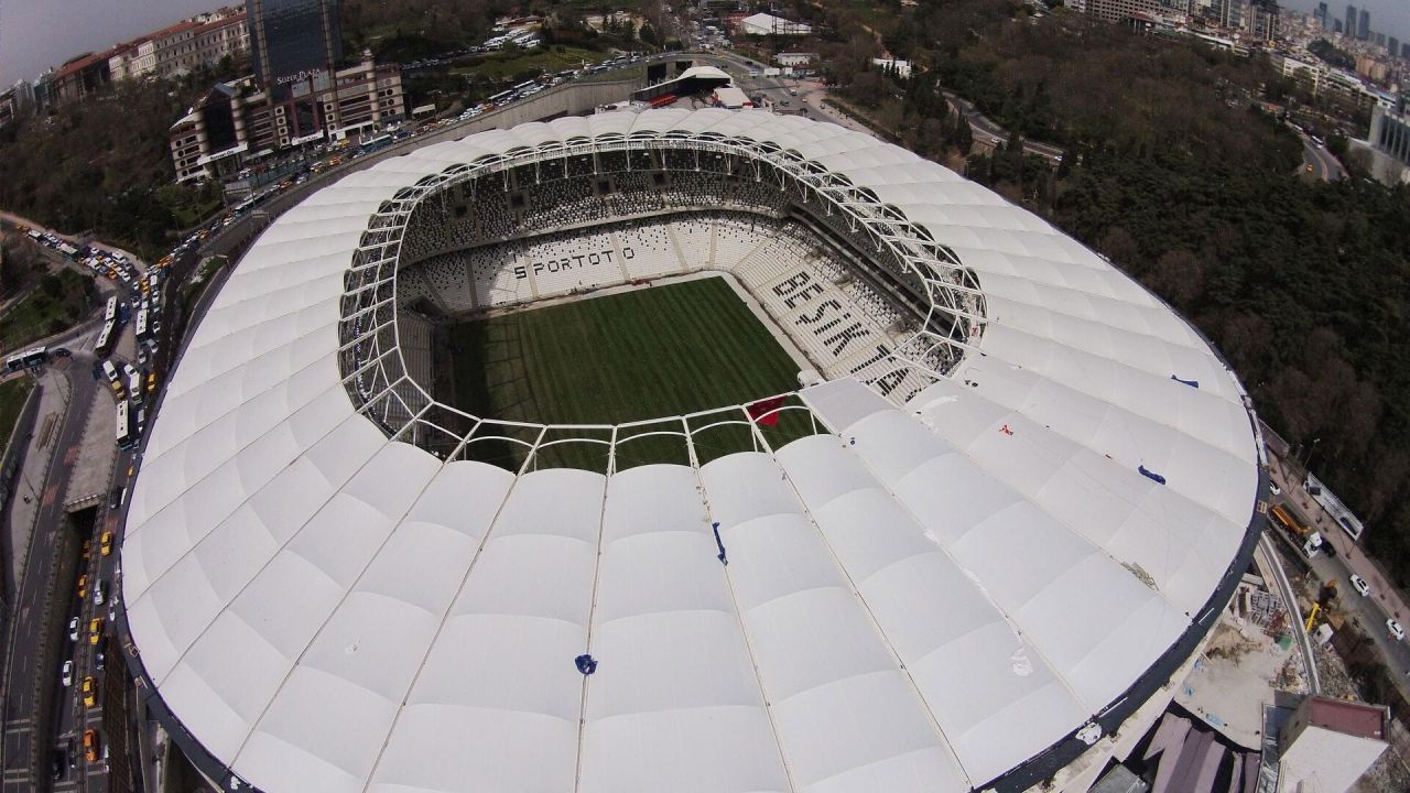 Beşiktaş'ın Tüpraş Stadı'nda yıkılma tehlikesi ortaya çıktı! Şok iddia herkesi şaşkına çevirdi: Taraftarlar endişeli 5